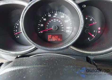 2013 Kia Sorento Lx z USA, uszkodzony, nr VIN 5XYKTCA6XDG416951